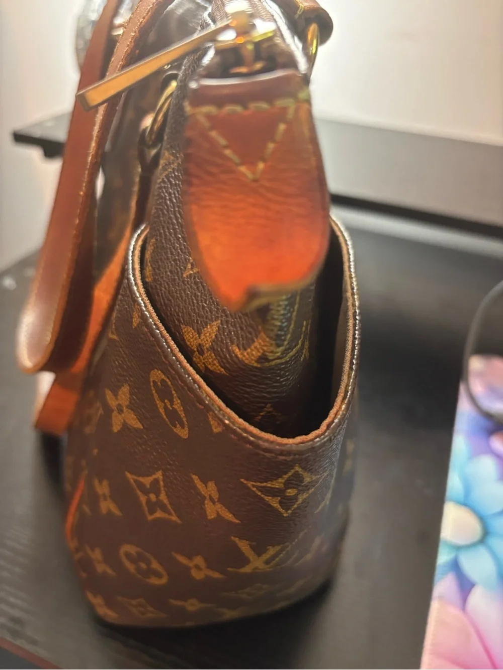 Authentic Louis Vuitton Totally MM Monogram Tote - Good Condition w/ Minor Flaws